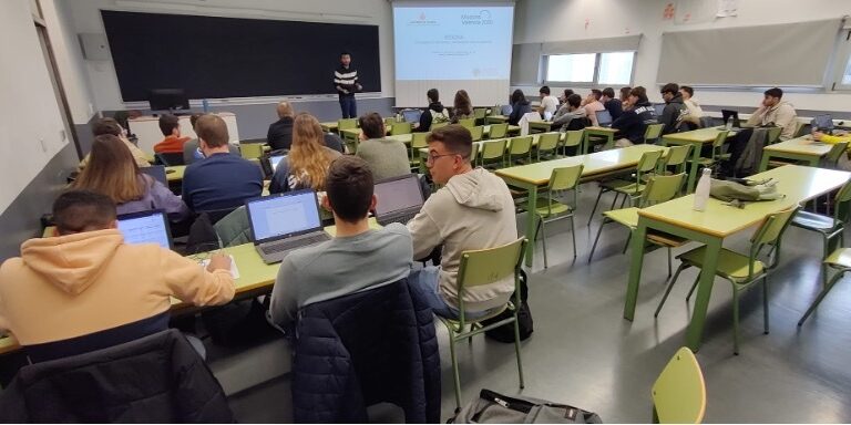 Presentation of REDONA to the UPV students | REDONA Recovery of fruits and vegetables in Mercavalència UPV
